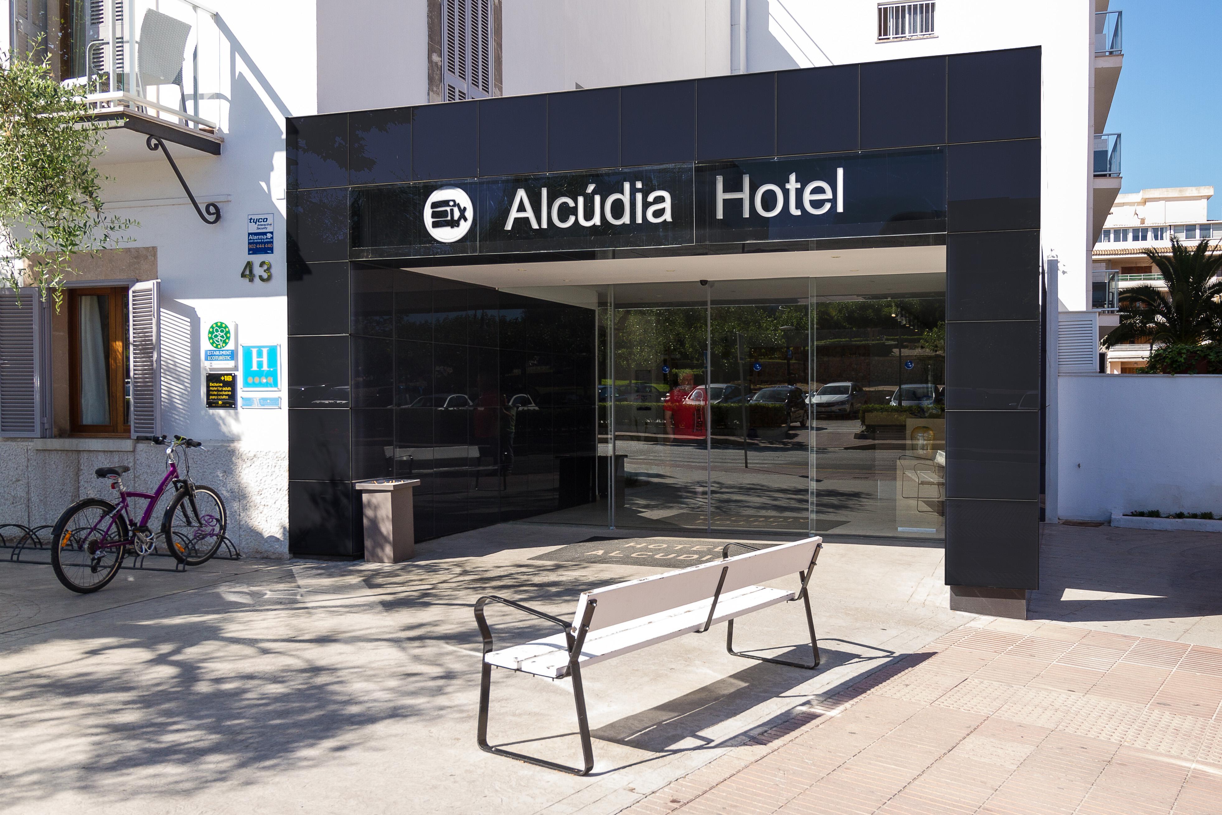 เอย์ซ อัลกูเดีย โฮเทล - สําหรับผู้ใหญ่เท่านั้น Hotel Port de Alcudia  ภายนอก รูปภาพ